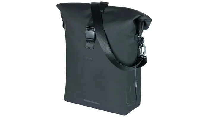 BASIL Schultertasche „SoHo MIK Side“ Volumen 17 l nachtschwarz
